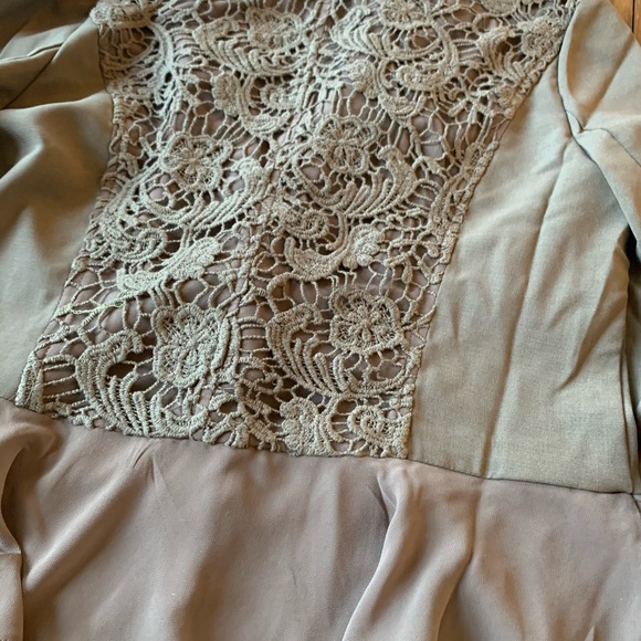 Lace Panel Blazer - Picture 3 of 4